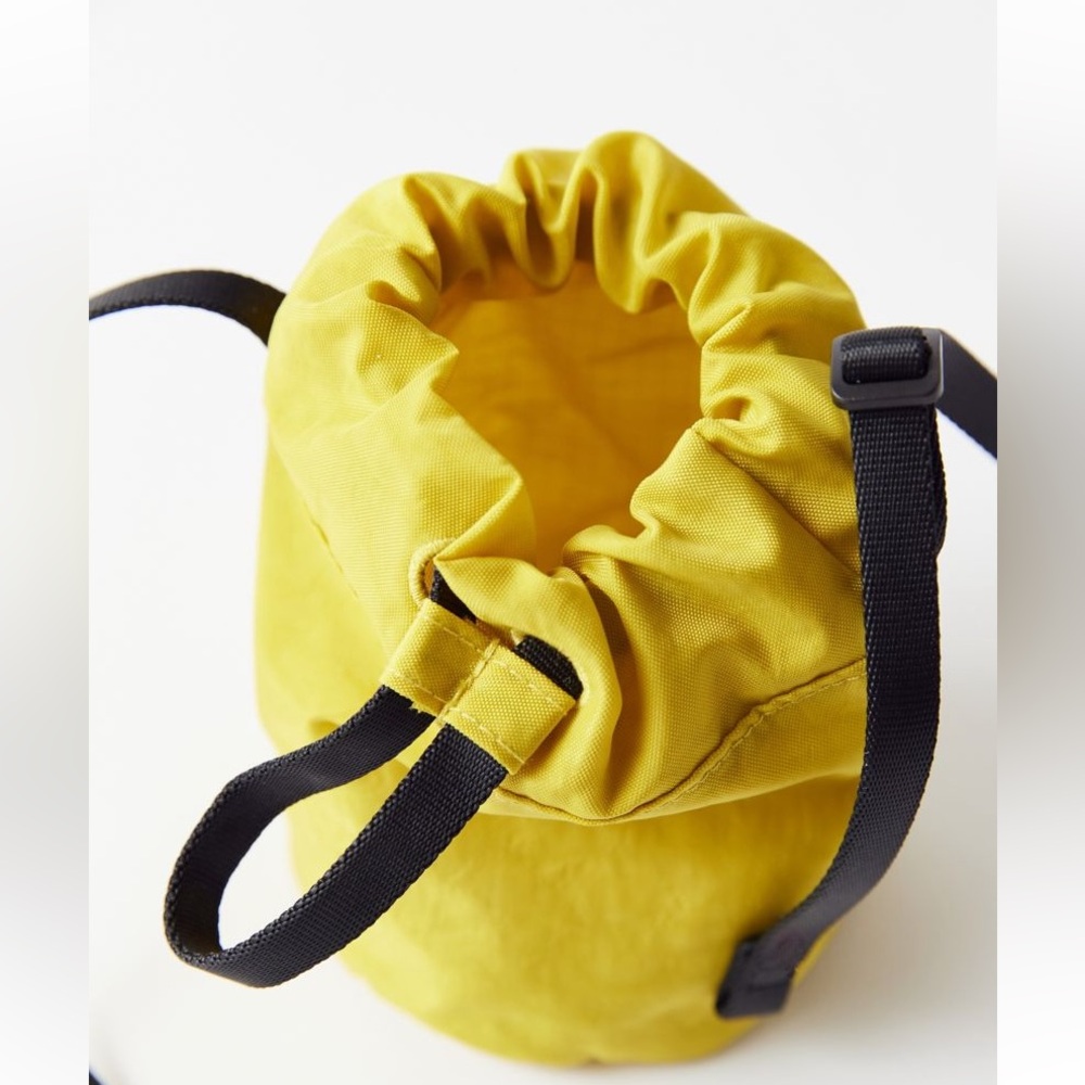 NWOT BAGGU Mini Nylon Bucket Bag in Sour